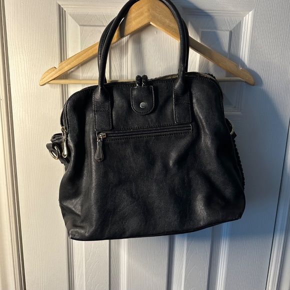 Black Purse - Picture 3 of 16